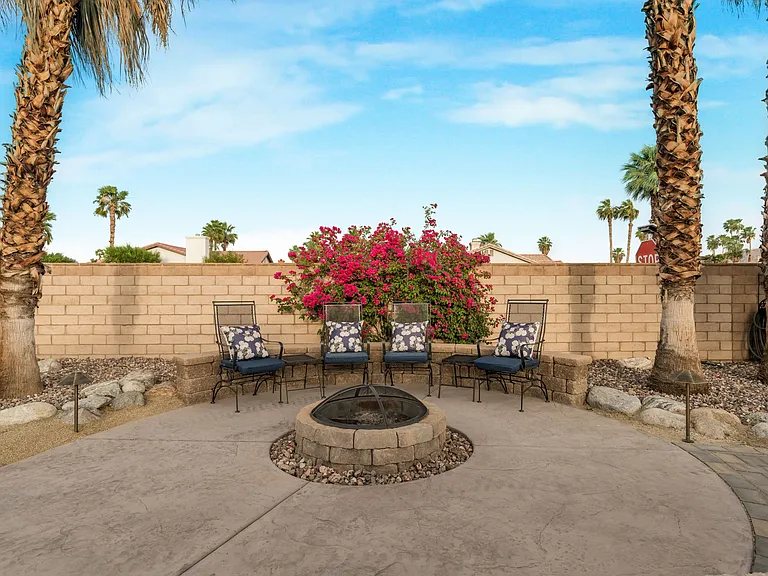 43260 Silktree Ln — Photo 39