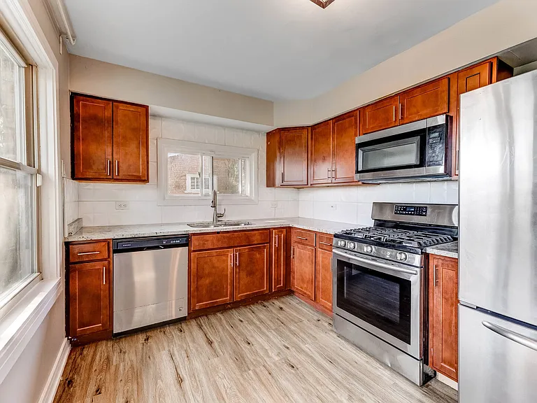 2859 Stafford Dr — Photo 8