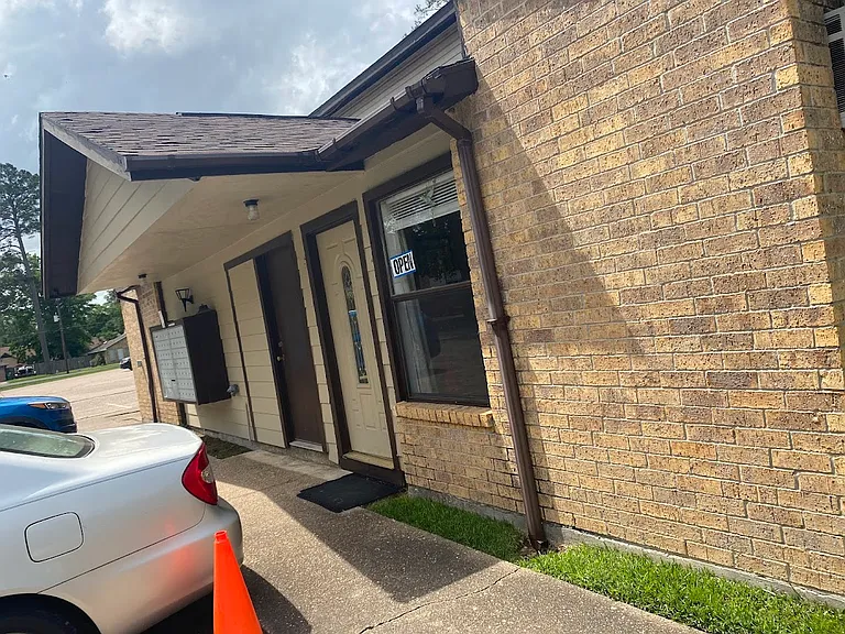 Brookhollow Office open from Monday-Friday 9am-5pm Saturday 10am-2pm Sunday Closed.