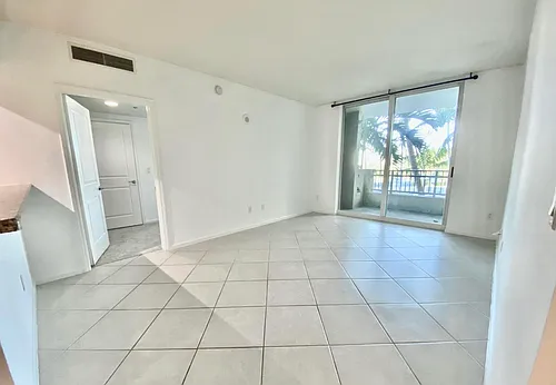 403 S Sapodilla Ave Photo 1
