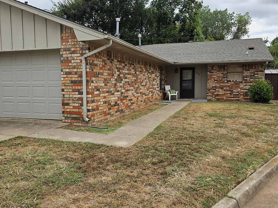 2612 Martin Ln