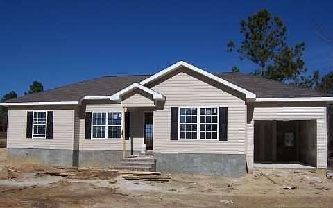 1st image of 107 Sandalwood Cir