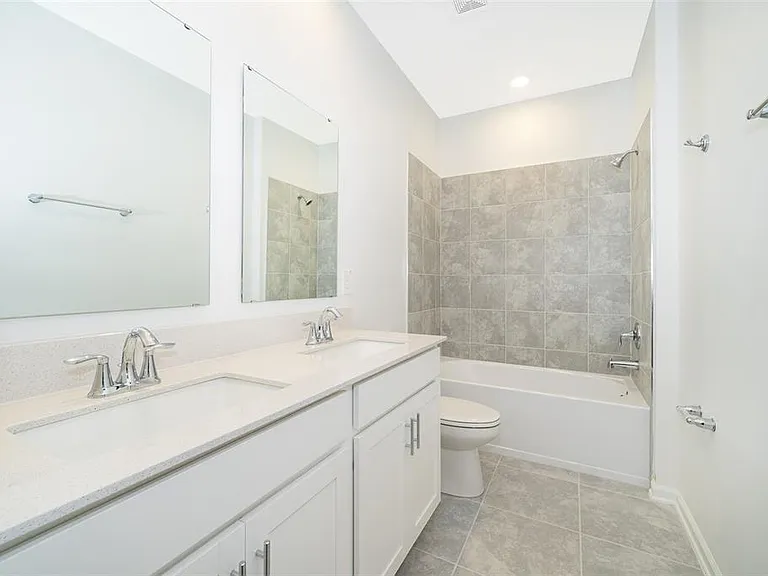 2790 Armstrong Ave — Photo 13