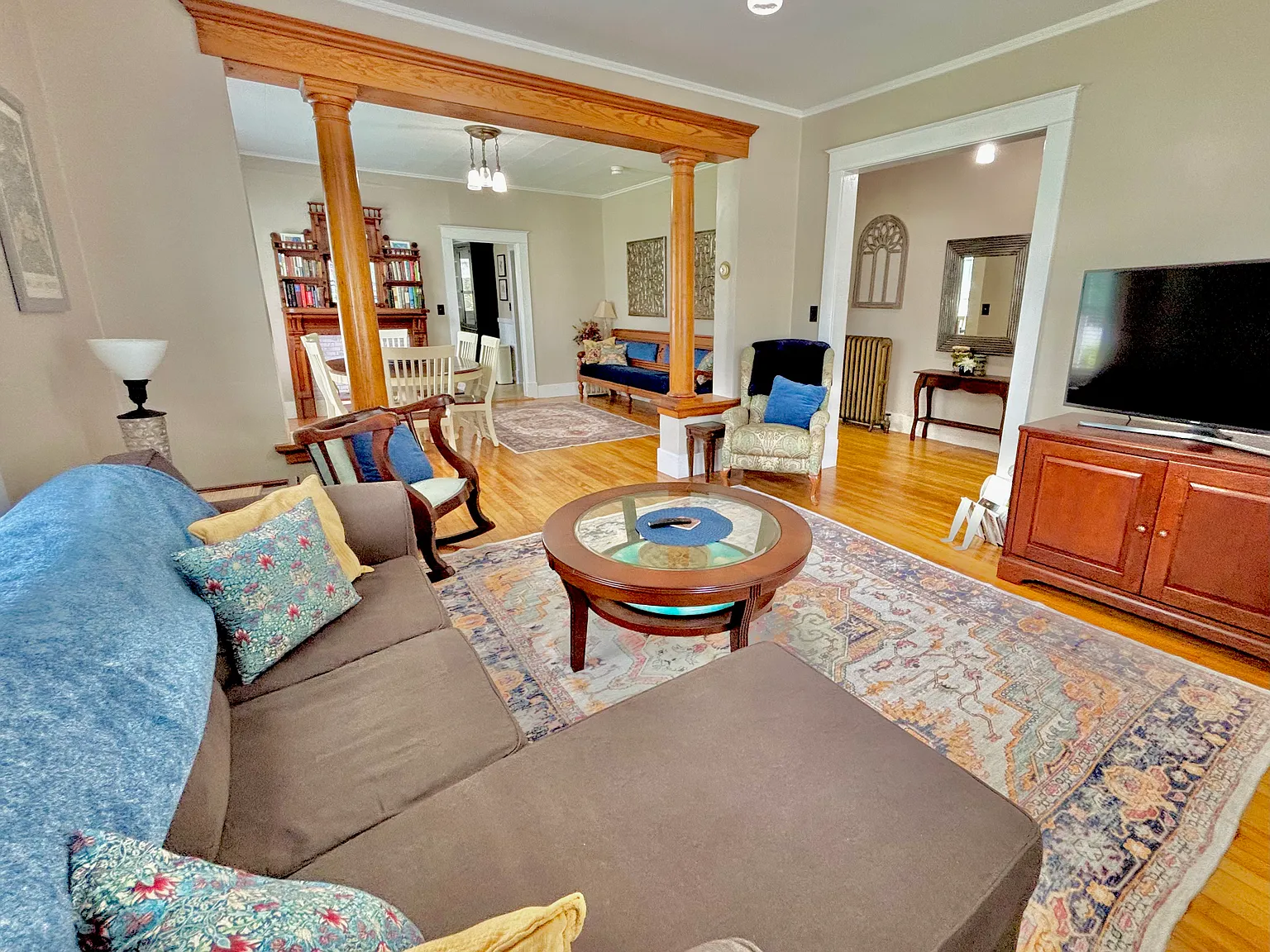 3 bed, 1.5 bath, 1800 sqft, $3,000 — Photo 3