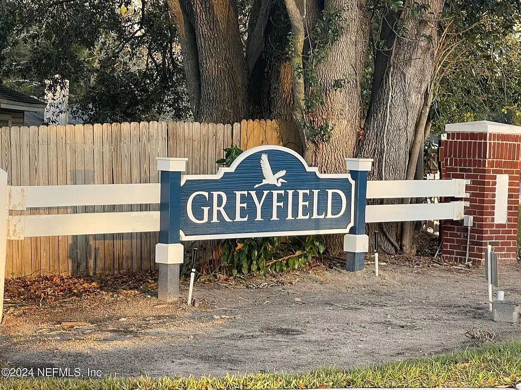 3 bed, 5.0 bath, 1294 sqft, $1,850 — Photo 2