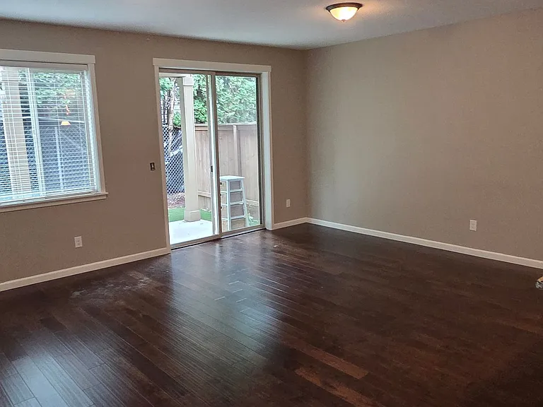 2710 NE 130th Ct — Photo 3