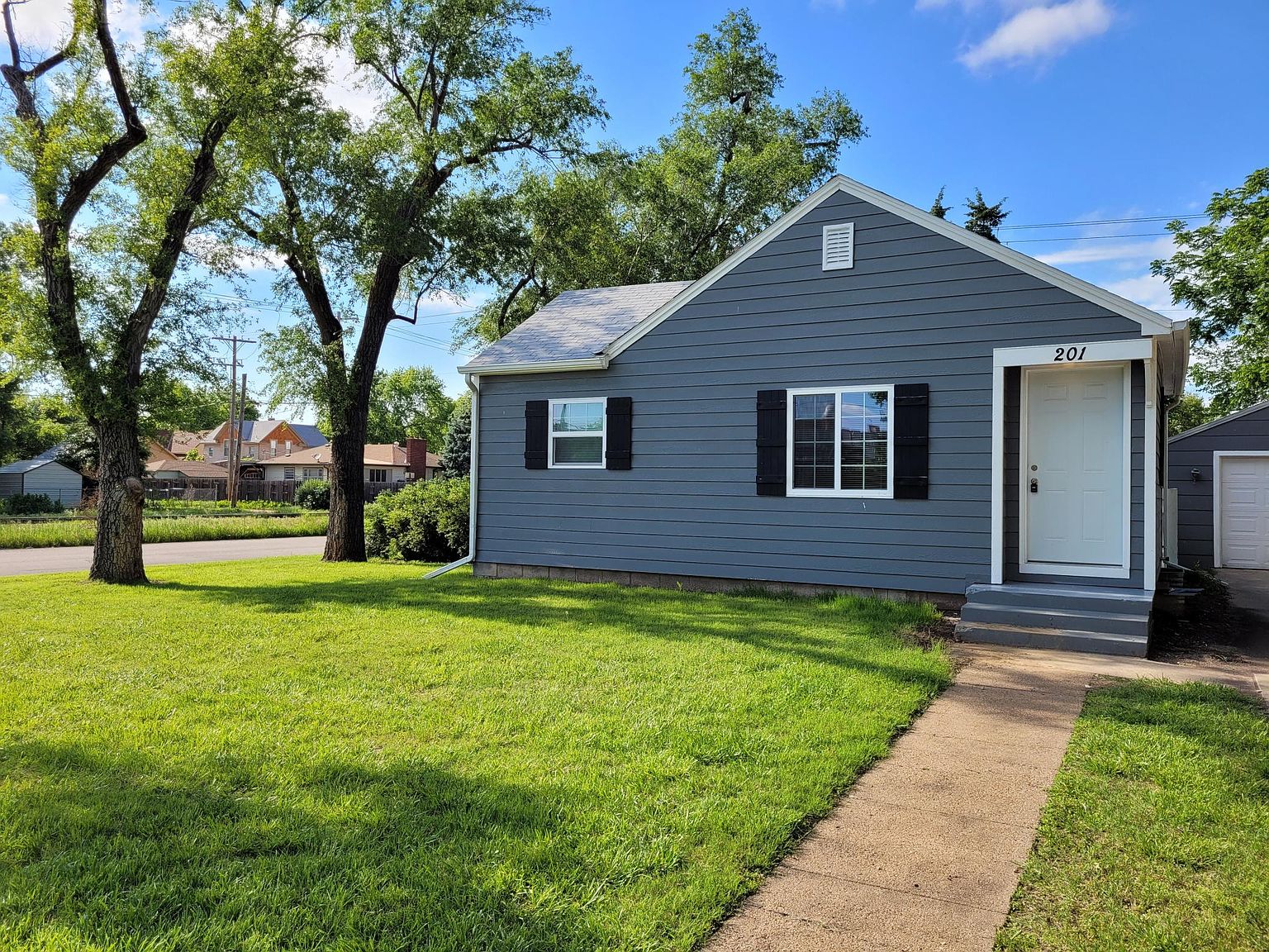201 E Kirwin Ave, Salina, KS 67401 Zillow