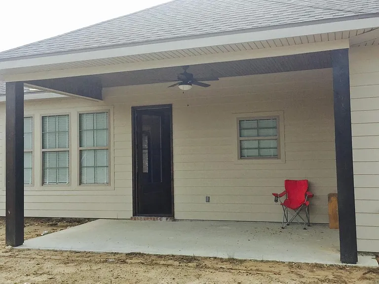 1394 Trisha Ct — Photo 16