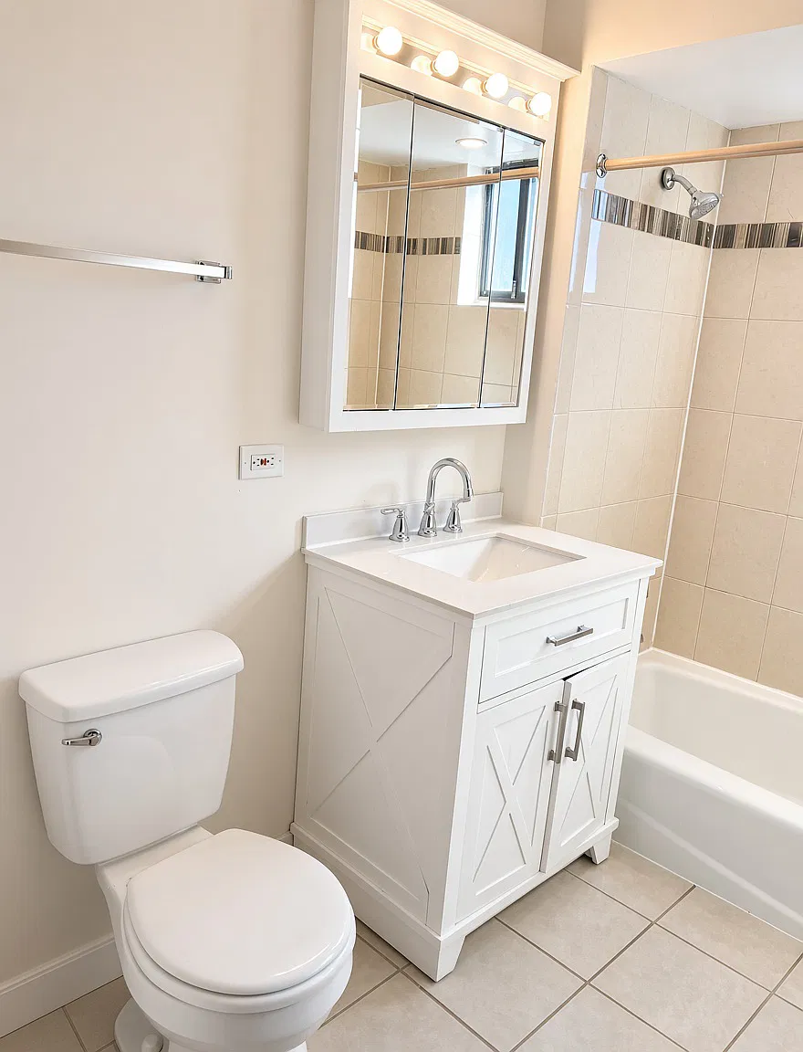 2 bed, 850 sqft, $1,550 — Photo 2