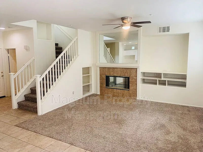 3 bed, 3.0 bath, 1532 sqft, $3,100 — Photo 3