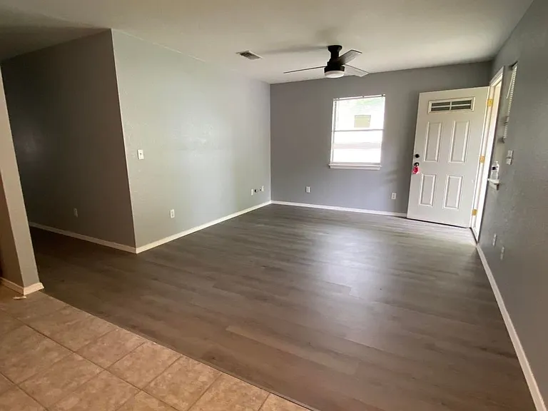 204 S 11th Ave — Photo 1