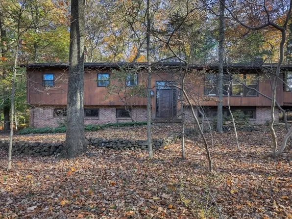 18 Redwood Rd, Bridgewater Twp., NJ 08836