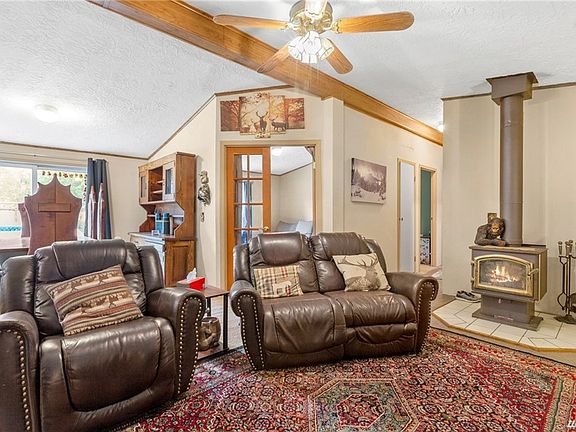 5th image of 13009 203rd Street Ct E