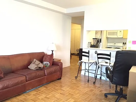 Rented by Nest Seekers International | media 2