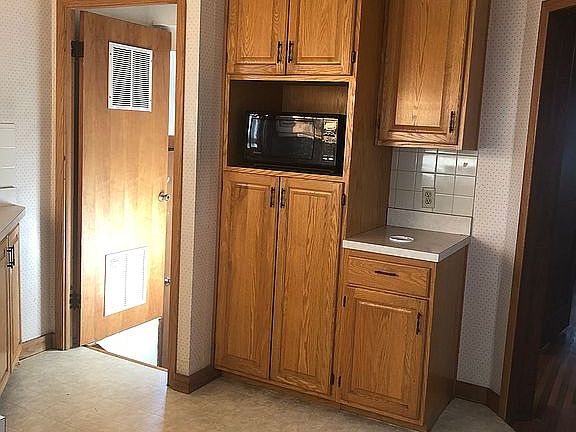 3rd image of 1626 S 22nd St #1