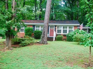 912 Chatham Ln, Raleigh, NC 27610