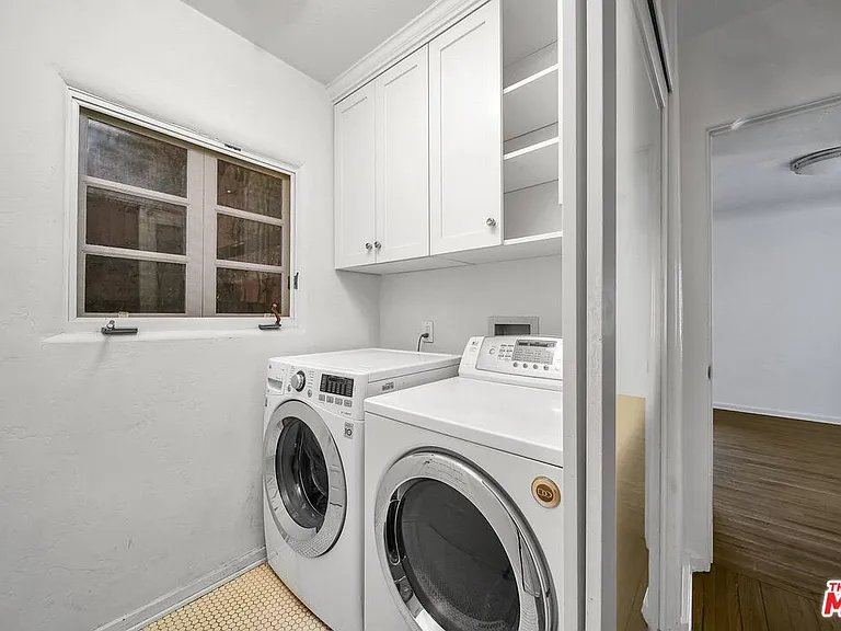 333 S Roxbury Dr — Photo 4