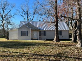 220 Spruce Ln, Huntington, TX 75949