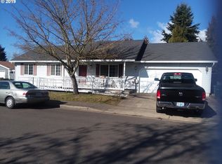 594 Nicholas Dr, Springfield, OR 97477