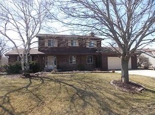 5815 Independence Rd, Racine, WI 53406