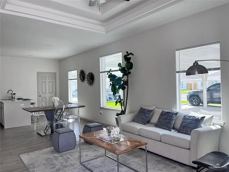 1613 N Molino Dr #3 — Photo 3