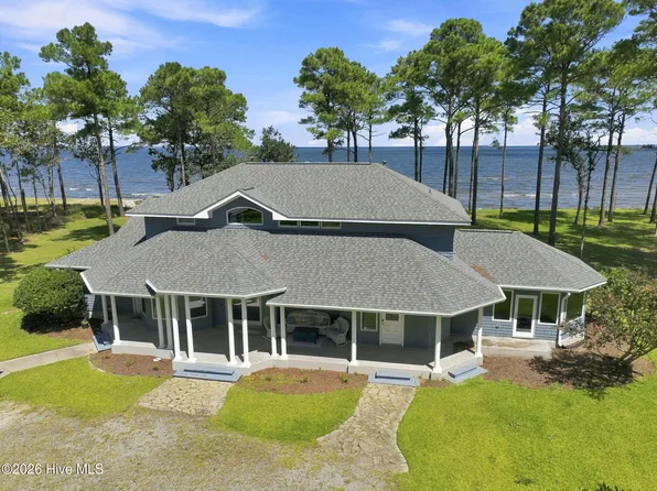 492 Sandy Point Drive, Beaufort, NC 28516