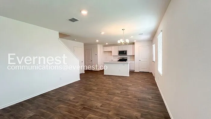 4247 Paprika Grv — Photo 2