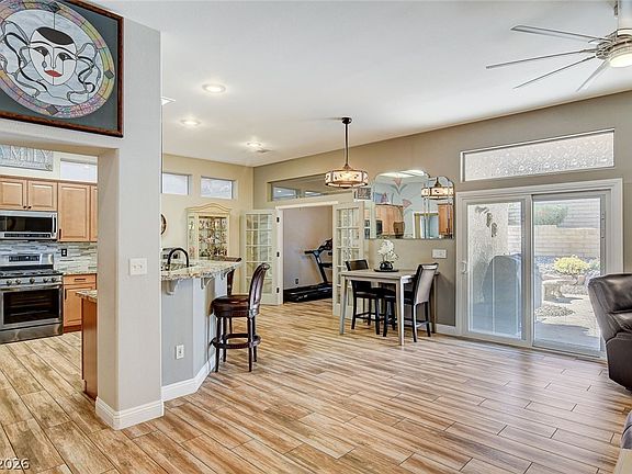 5th image of 2629 Hanging Rock Dr