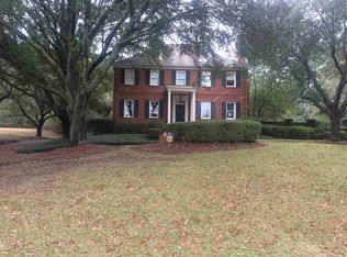 34 Wimbledon Dr, Jackson, MS 39211