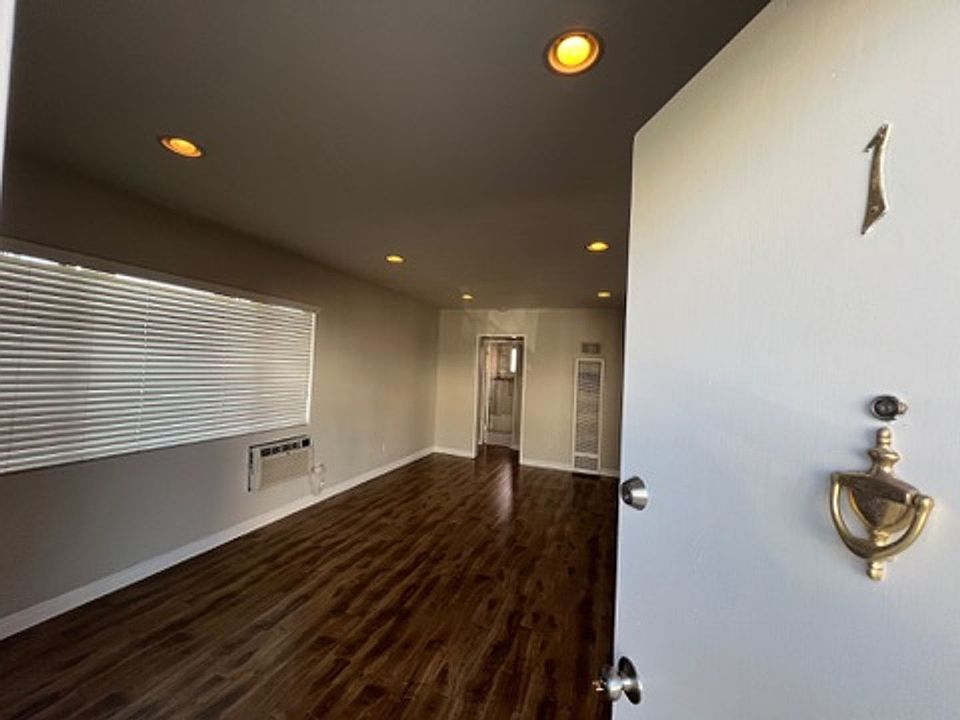 1st image of 211 N Vecino Dr APT 1