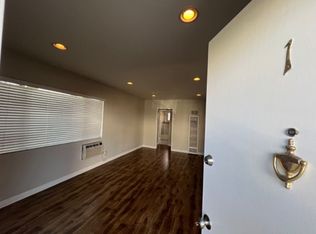 211 N Vecino Dr APT 1, Covina, CA 91723