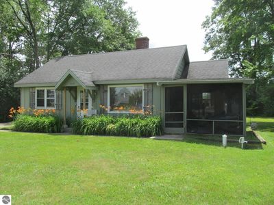 2601 Sunnyside Dr, Cadillac, MI, 49601