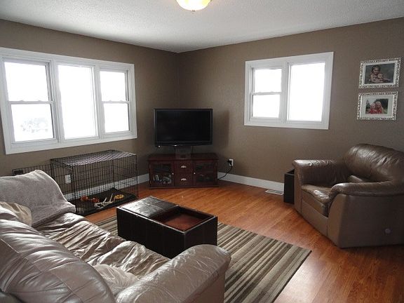2nd image of 2238 Osage St