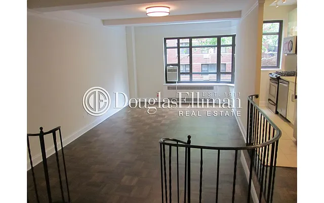 Rented by Douglas Elliman | media 21