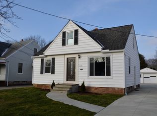 5166 W 6th St, Brooklyn Heights, OH 44131
