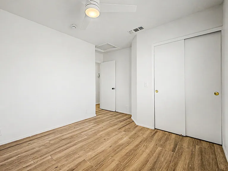 Upstairs Bedroom 2
