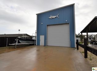 2707 W Monroe Ave, Port O Connor, TX 77982