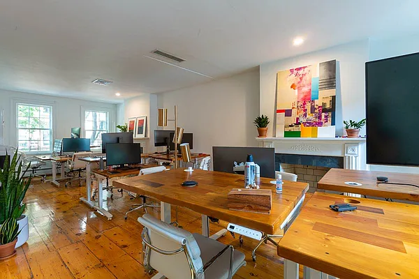 Rented by Double R Ventures LLC | media 21