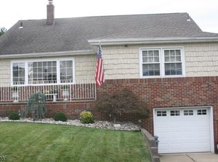 24 Linden Ave, Kearny, NJ 07032