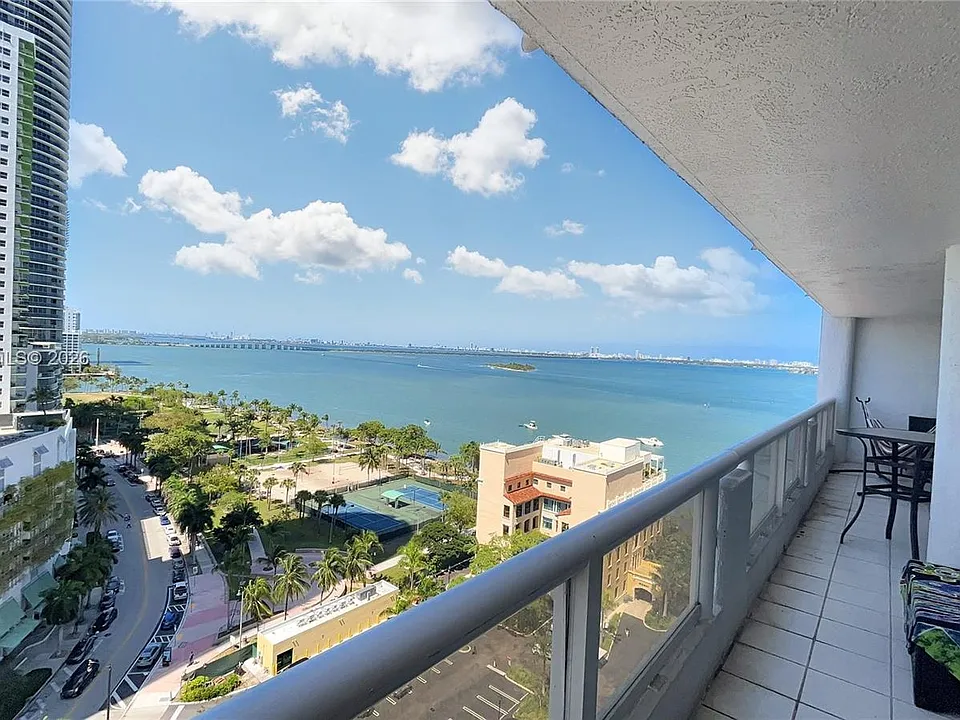 1717 N Bayshore Dr #A-1951