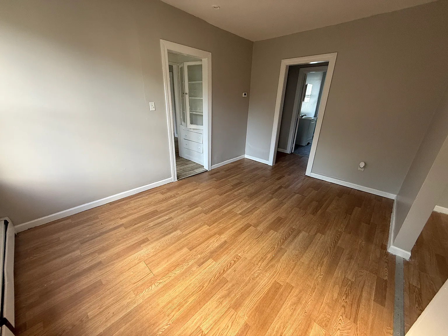 3 bed, 1200 sqft, $1,550 — Photo 3