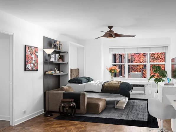 251 East 51st Street image 5 of 23