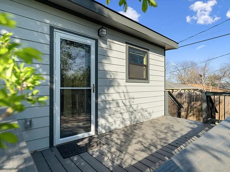 1411 Fairfield Dr — Photo 26