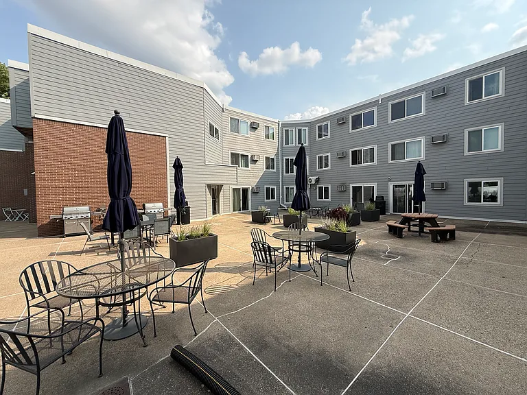 333 8th St SE #205 — Photo 2