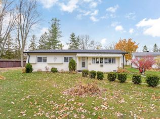 25 Recreation Dr, Innisfil, ON L9S1N5