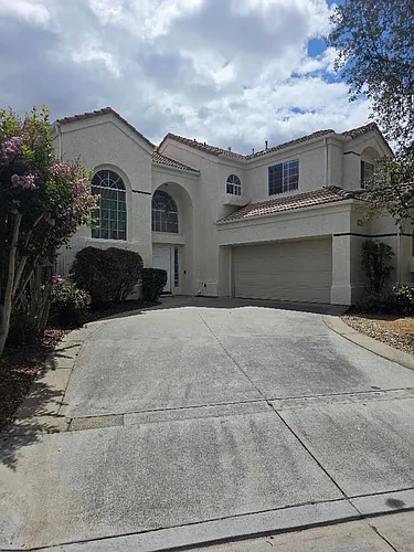45104 Putting Green Ct Photo 1