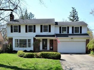 576 Abbey Rd, Birmingham, MI 48009