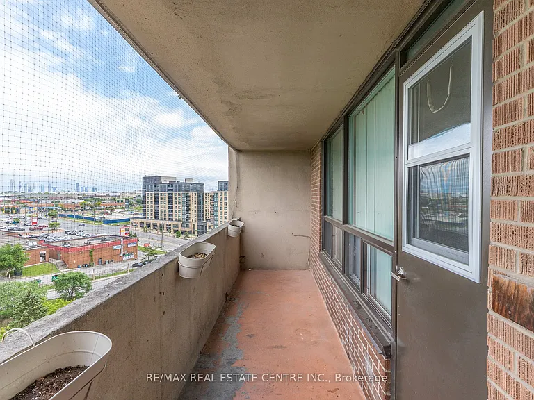 3390 Weston Rd #1009 — Photo 21