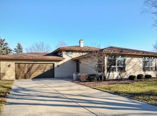 856 Naperville Plainfield Rd, Naperville, IL 60540