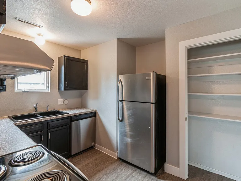 1305 Georgia Ave #5 — Photo 3
